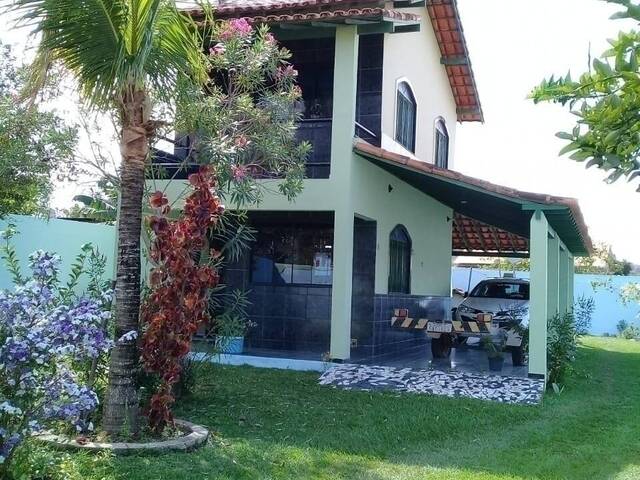 Frente casa  vaga coberta