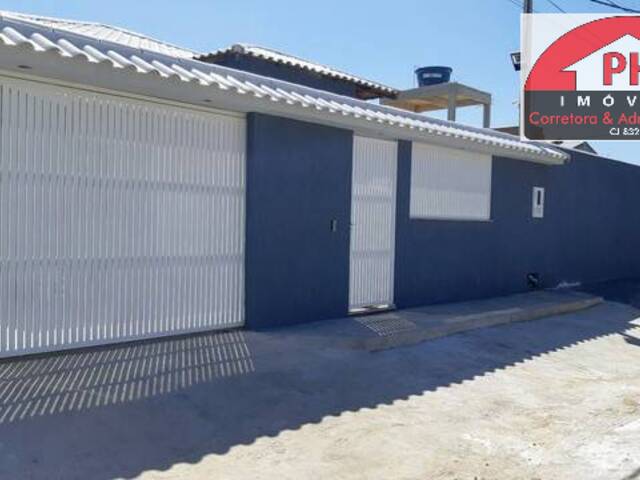 #1985 - Casa em Condomínio para Venda em São Pedro da Aldeia - RJ