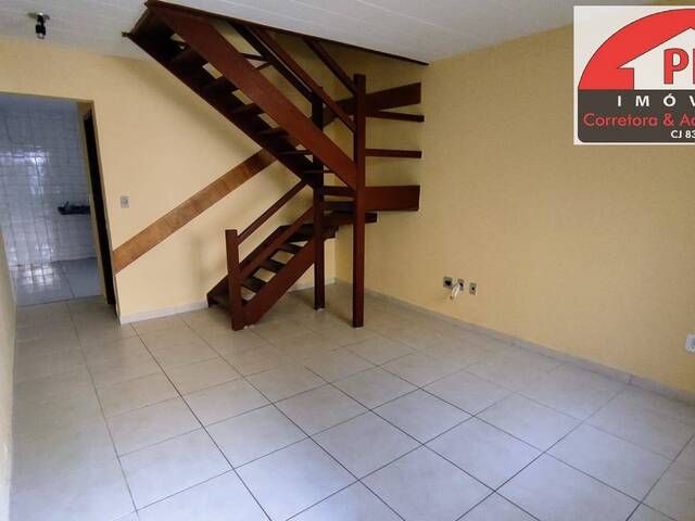 #2747 - Casa em Condomínio para Venda em Cabo Frio - RJ - 3
