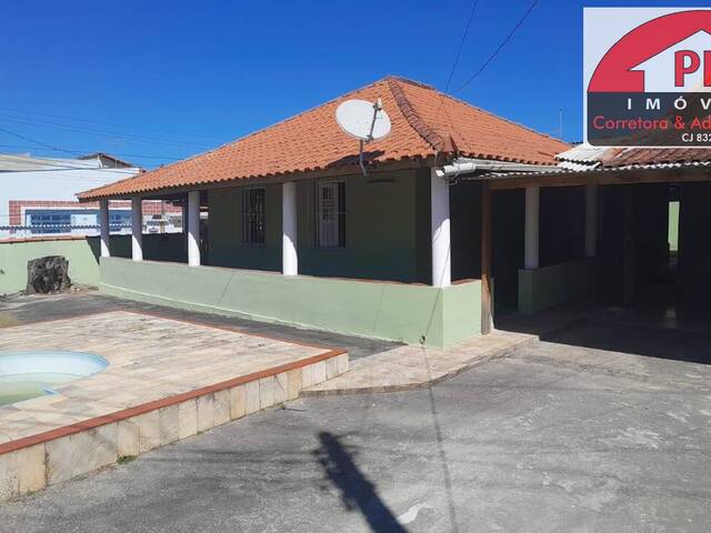 Casa principal e piscina