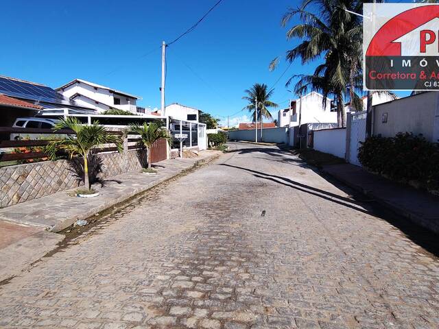 Rua calçada e Plana