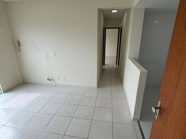 #3708 - Apartamento para Locação em São Pedro da Aldeia - RJ - 2