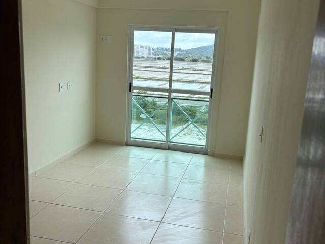#3724 - Apartamento para Venda em São Pedro da Aldeia - RJ - 3
