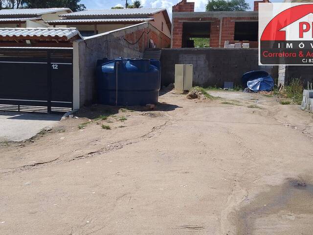 #3921 - Casa Independente para Venda em São Pedro da Aldeia - RJ