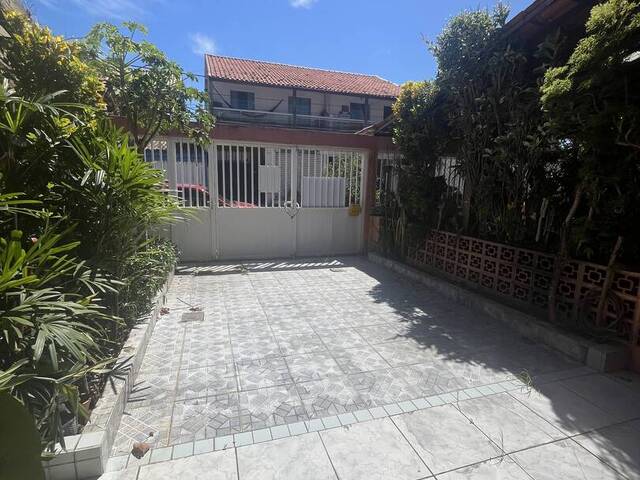 Casa Independente para Venda em Cabo Frio - 2