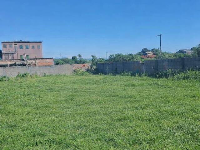 Venda em Rua do Fogo - São Pedro da Aldeia