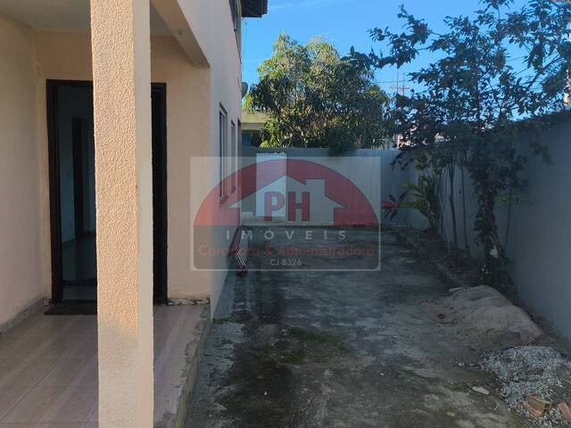 #4129 - Casa Independente para Venda em São Pedro da Aldeia - RJ