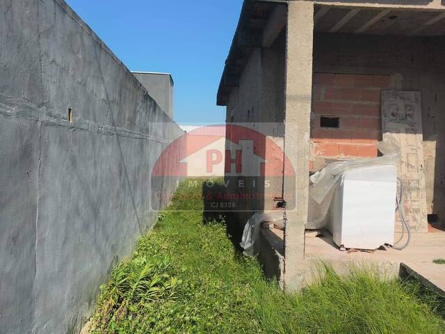 #4142 - Casa Independente para Venda em São Pedro da Aldeia - RJ