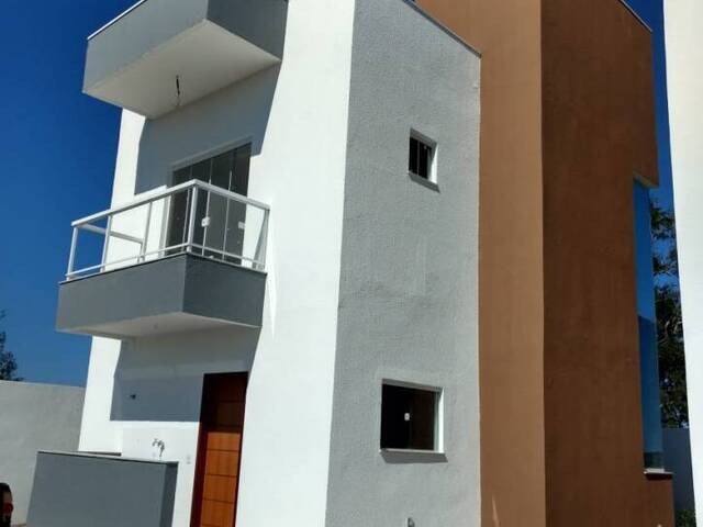 #1377 - Casa em Condomínio para Venda em São Pedro da Aldeia - RJ